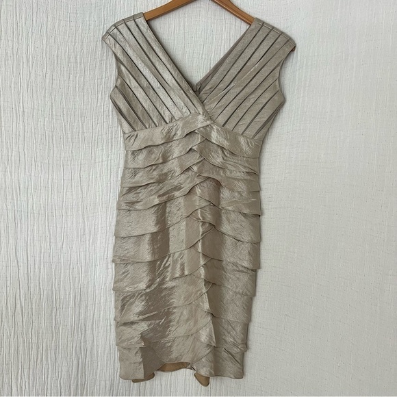 Adrianna Papell Neutral Champagne Tiered V Neck Cocktail Dress Size 4P - Picture 2 of 6